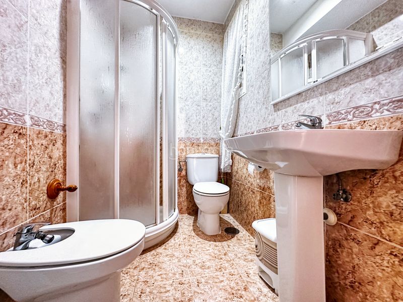 Foto ca796baa-ba3e-4e4e-9ed5-88fac6761db5. Àtic amb calefacció a Playa Levante Benidorm