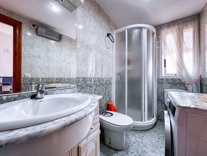 Foto faa688ee-d2c6-48c1-9112-221e40b30dd4. Àtic amb calefacció a Playa Levante Benidorm