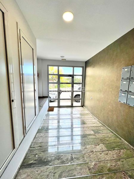 Foto 7722fa75-396d-441d-89c5-c552c73a18ba. Pis amb calefacció aparcament a Roquetes