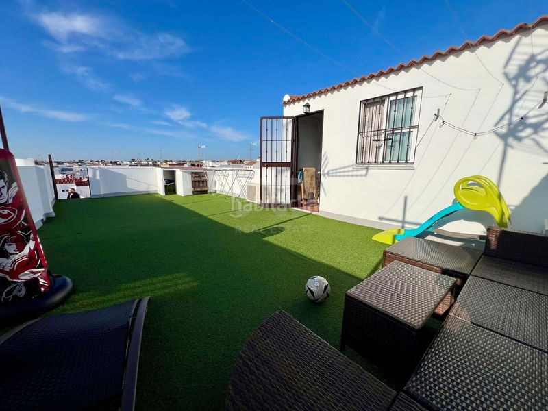 Foto 27c2087b-1532-43fb-9e5e-2fd7bd56411c. Àtic amb calefacció a Lepe