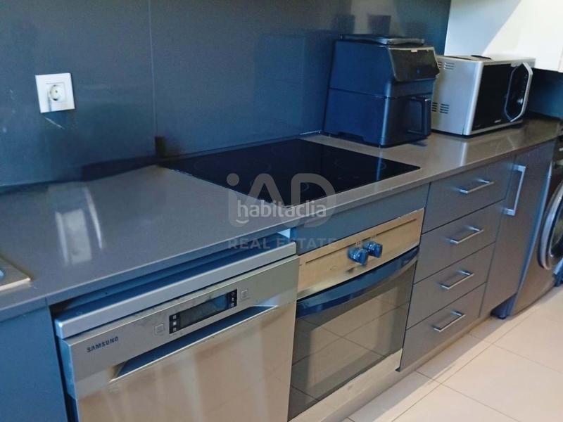 Foto d2bb91c1-e00e-45b0-827d-1c0c245b35ec. Pis amb aparcament a Nou Eixample Nord Tarragona