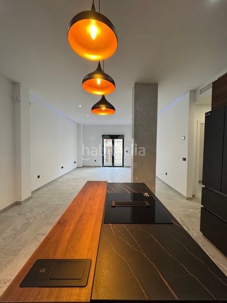 Foto 49abb9ba-a2cd-48de-9ec8-c2a181ad830c. Pis amb calefacció aparcament a Centro Histórico Málaga