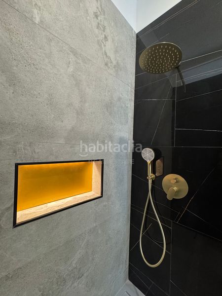 Foto 8761e7e1-9e53-444f-8af5-f47659389222. Pis amb calefacció aparcament a Centro Histórico Málaga