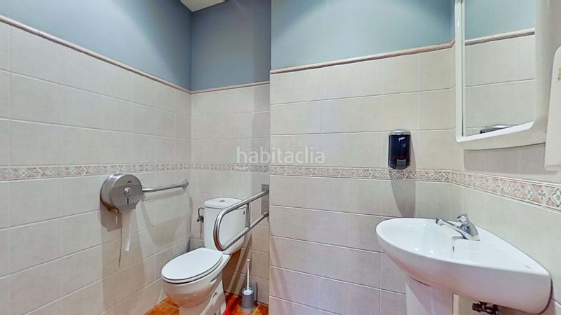 Foto 3cdbef97-e877-471d-8f58-e2a8b918d117. Local comercial a Centre Torredembarra