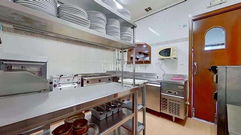 Foto 8f72c9c9-3714-4511-b9ed-a0e66afd6c31. Local comercial a Centre Torredembarra