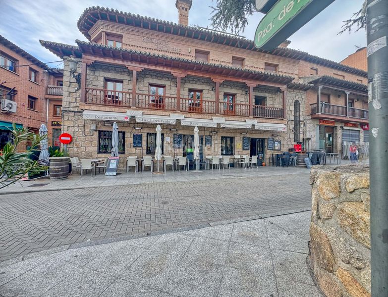 Foto 96feba65-6fee-4577-abc3-dab79ac83026. Edificio in Manzanares el Real