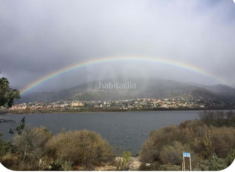 Foto 801b7d10-3fc7-4ac2-8253-b6a43068556f. Edifici a Manzanares el Real