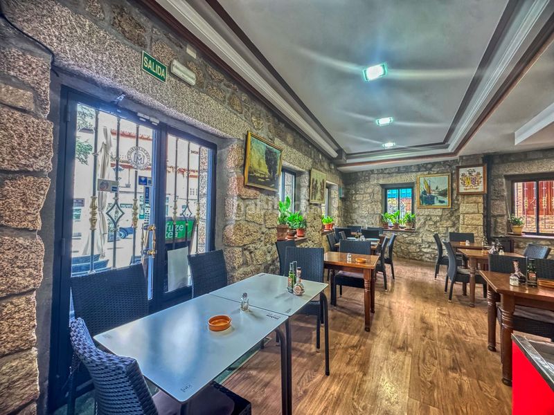 Foto ecd6a2b3-86c3-4722-a9e3-acc7e2bcf8ad. Edifici a Manzanares el Real