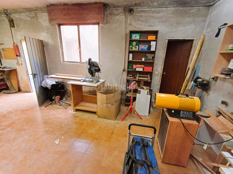 Foto b04c8983-7be5-4859-b83e-480bb58ec91d. Edifici a Valverde de la Virgen