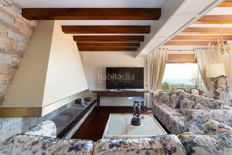 Foto 496ad7f6-9722-4077-95cc-e18a1744872a. Casa amb calefacció aparcament piscina a El Mirador-La Cornisa Sant Andreu de Llavaneres