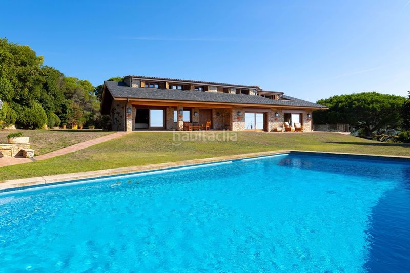 Foto 7d392e86-454f-4e17-add1-f589cd712a40. Casa amb calefacció aparcament piscina a El Mirador-La Cornisa Sant Andreu de Llavaneres