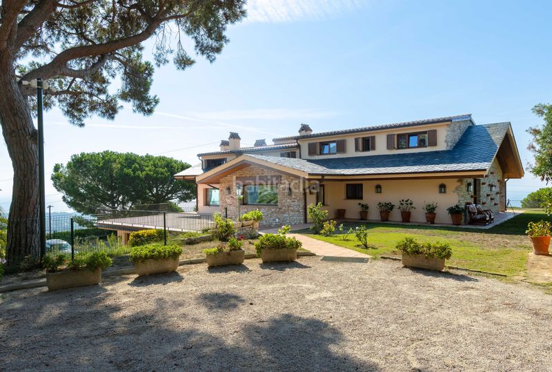 Foto 8a4a0aa3-db33-4d6f-b614-ea4e432c2777. Casa amb calefacció aparcament piscina a El Mirador-La Cornisa Sant Andreu de Llavaneres