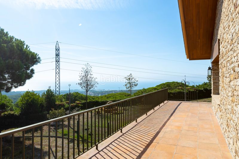 Foto 9d51aa1e-22c5-4738-8afc-75e3bdb43394. Casa amb calefacció aparcament piscina a El Mirador-La Cornisa Sant Andreu de Llavaneres