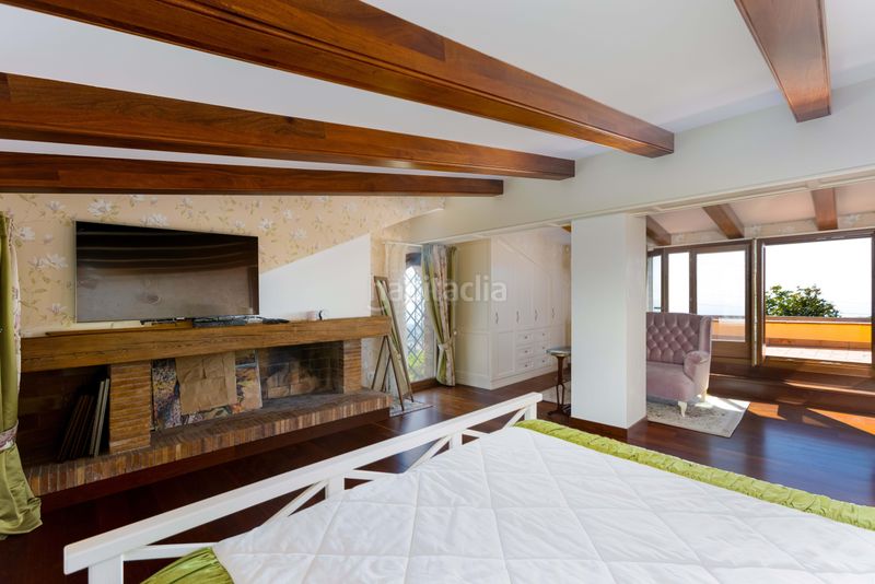 Foto a0013853-9a1e-469f-9219-a52322605565. Casa amb calefacció aparcament piscina a El Mirador-La Cornisa Sant Andreu de Llavaneres