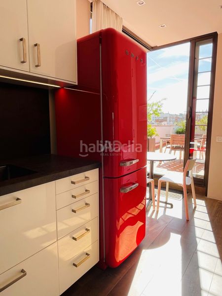 Foto 578057ef-c433-4103-b13d-c659b84663c2. Àtic a carrer de sant rafael 26 a Raval Barcelona