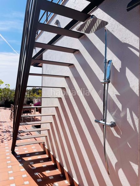 Foto e7e60bc8-9382-4229-960a-fa4cfa4ed58c. Àtic a carrer de sant rafael 26 a Raval Barcelona