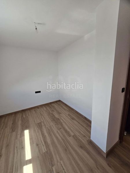 Foto a168e476-f777-4951-b1d4-ee183065cd66. Àtic amb calefacció a Roquetes