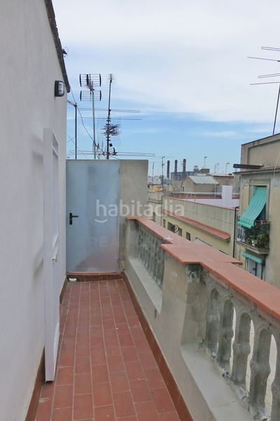 Foto 2cc1e6a2-cd62-4734-a93e-91a7c8dab389. Àtic amb calefacció a Raval Barcelona