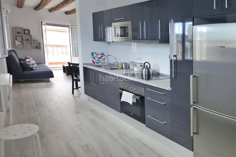 Foto e70e9e17-5611-4acf-bef4-e66e2704691b. Àtic amb calefacció a Raval Barcelona