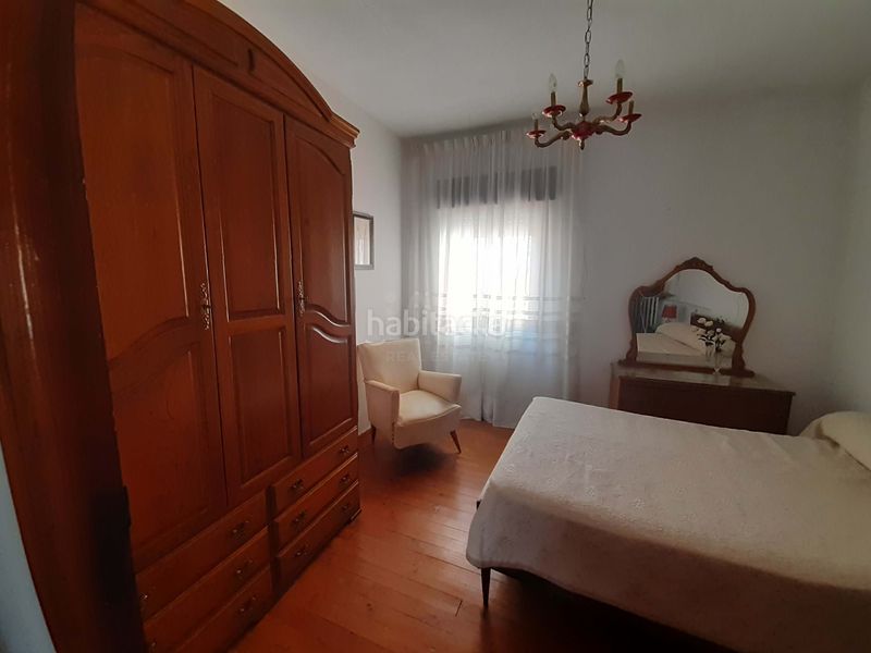 Foto d1e7d2da-dffb-41f5-8dbb-32aa6f7b8b38. Casa amb calefacció aparcament a Bañeza (La)