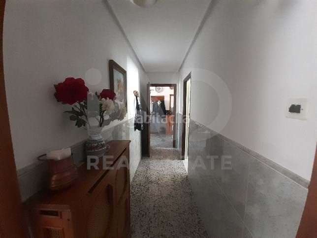 Foto f689257e-d906-4e63-b6c0-a224bb06dc36. Casa amb calefacció aparcament a Bañeza (La)