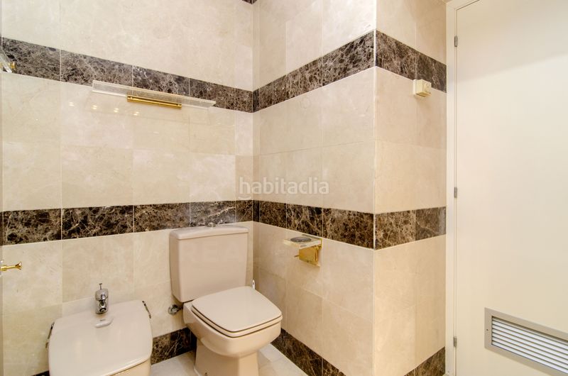 Foto bf09e5b6-c119-496b-abb0-6826b6dfbf33. Casa aparellada amb calefacció aparcament piscina a Sitges