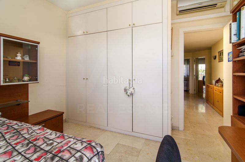 Foto cfd8c3d6-d147-4e4d-b406-705c107656b6. Casa aparellada amb calefacció aparcament piscina a Sitges