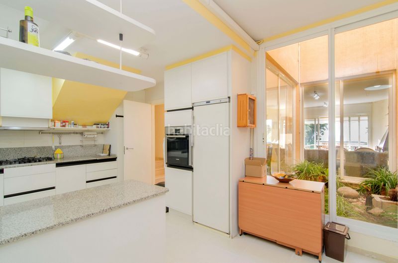 Foto dc8ec370-0b12-4452-840a-905853d3600f. Casa aparellada amb calefacció aparcament piscina a Sitges
