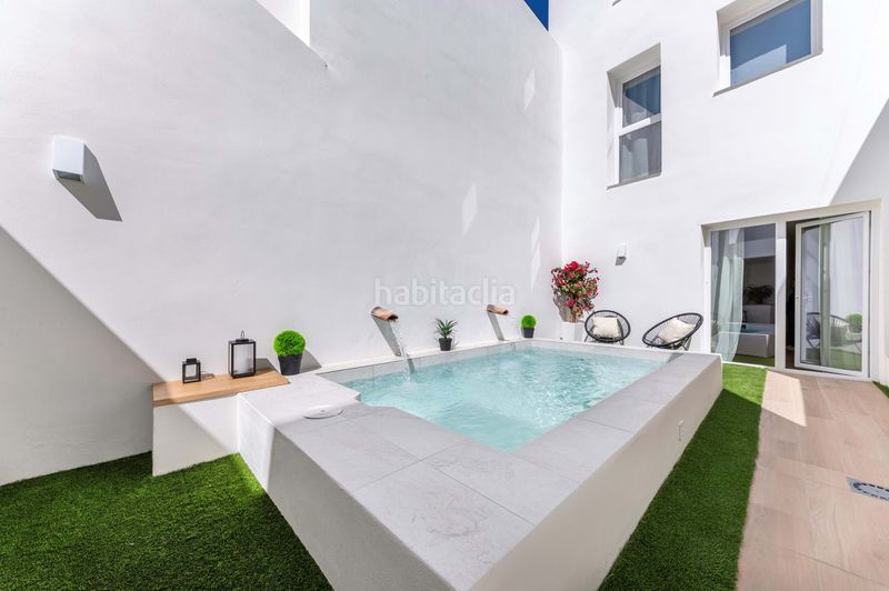 Foto 22e48574-e471-4cd1-8644-fe7f2e8ed765. Edificio in Pego