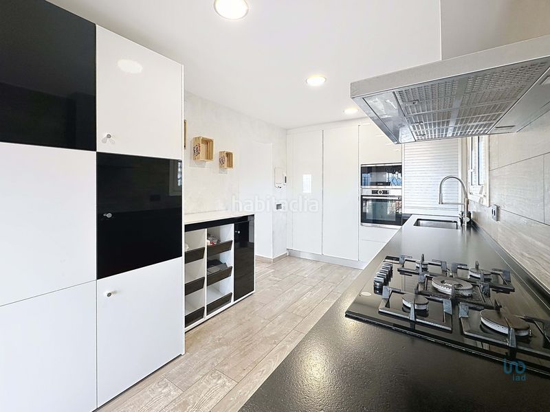 Foto 07604f73-77fc-4de9-ac49-65858e7be4ba. Chalet en Abrera