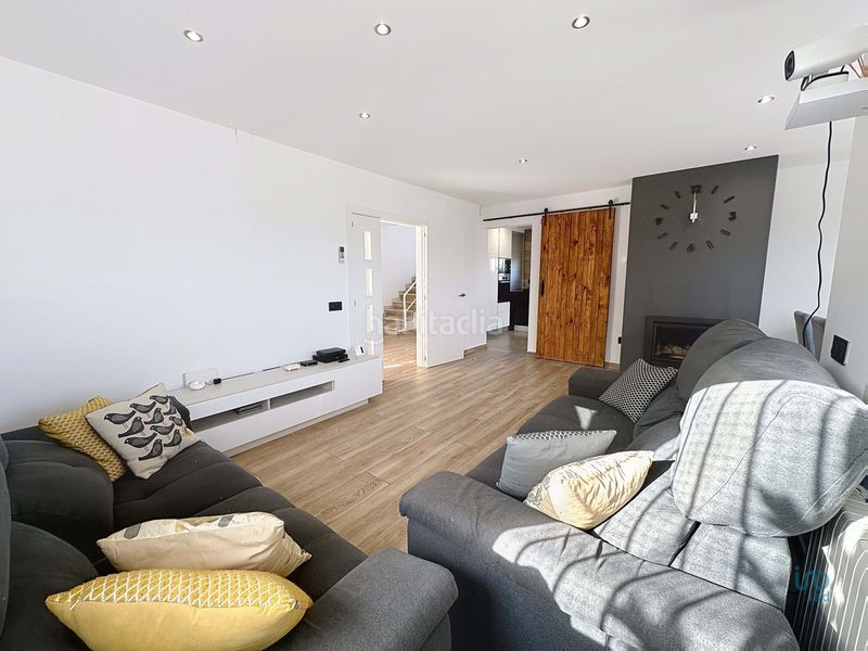 Foto 810c12ad-0e32-409b-b824-35298d4ec0c4. Chalet en Abrera