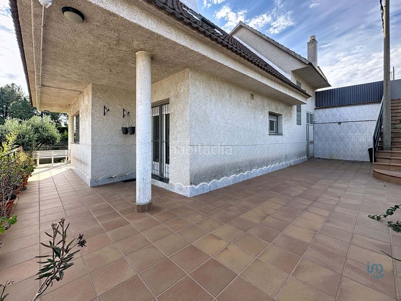 Foto d4239372-c72b-4149-a413-d473cfd1d8c7. Chalet en Abrera