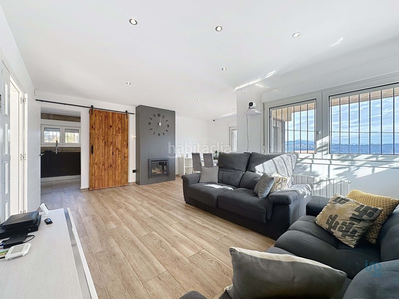 Foto f4119245-a6ea-41b5-b5f7-a3556561db12. Chalet en Abrera