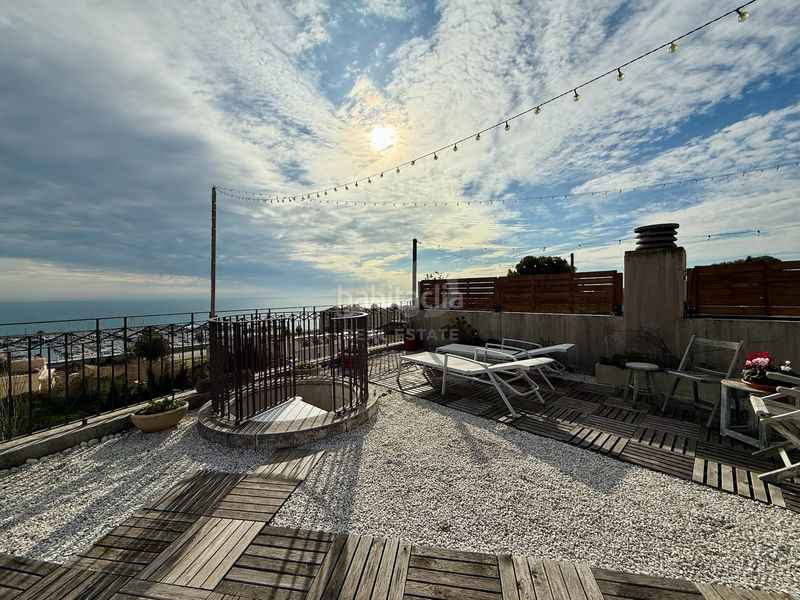 Foto 45601096-0fac-4ad0-bf01-7dcce9d8b239. Àtic amb calefacció aparcament piscina a El Balís Sant Andreu de Llavaneres