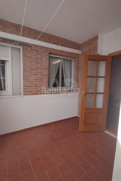 Foto 03cb6dd8-a5b0-448b-9e43-d15eae75aef7. Casa aparellada amb calefacció aparcament a Astorga