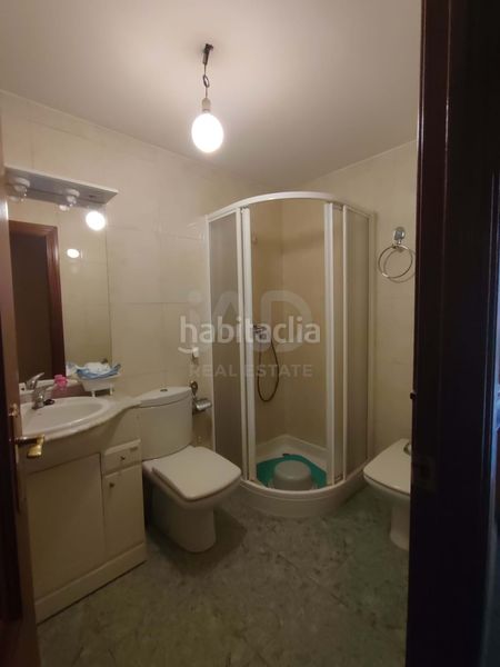Foto 168d0aaa-22b1-4489-8902-bbf337e78a14. Casa aparellada amb calefacció aparcament a Astorga