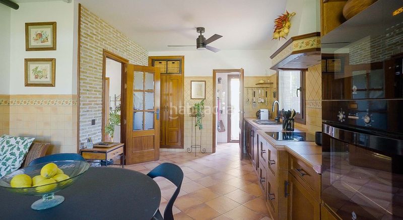 Foto c75ab163-c904-43a4-b99c-a06d3637caa2. Casa amb aparcament a Dehesa - Monacilla Aljaraque