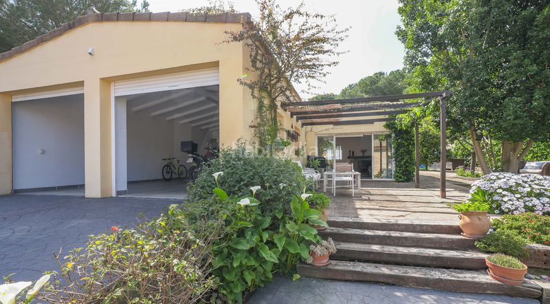 Foto cce925e0-ed3d-4a85-bc62-6896dd716ef3. Casa amb aparcament a Dehesa - Monacilla Aljaraque