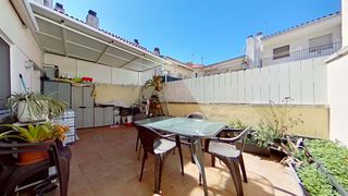 Etagenwohnung in Roda de Barà