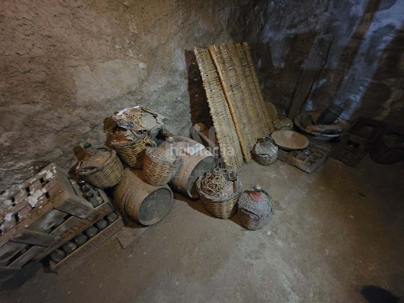 Foto 38cf105b-5f76-41d3-b077-07fab49667e5. Edifici a Ascó