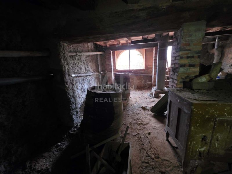 Foto 60bd17b3-bb7f-4526-bcd6-0186f415e1df. Edifici a Ascó