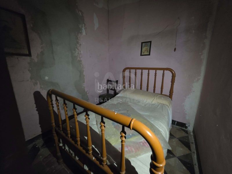 Foto 705518e2-08bf-4d10-876b-5366945c51e4. Edifici a Ascó