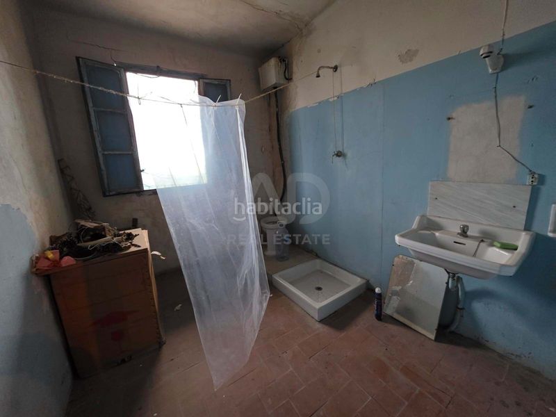 Foto 8e614dc0-2e0b-4b18-8da7-422935878108. Edifici a Ascó