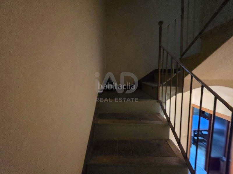 Foto e45789ca-9219-41ff-9f42-1f63a070fc97. Edifici a Ascó