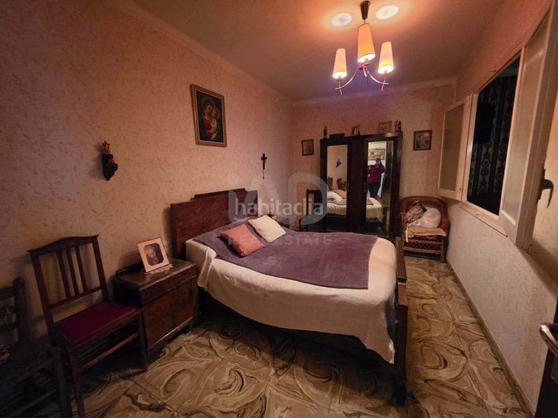 Foto f61eb682-4700-49f2-bb42-c7f059dcd971. Edifici a Ascó