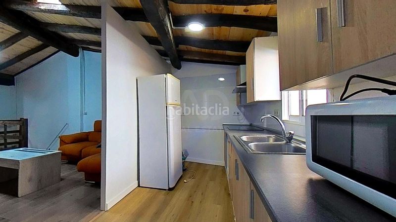 Foto 12d9869d-f004-4d3a-b2af-7abfd4319583. Edificio en Alcover