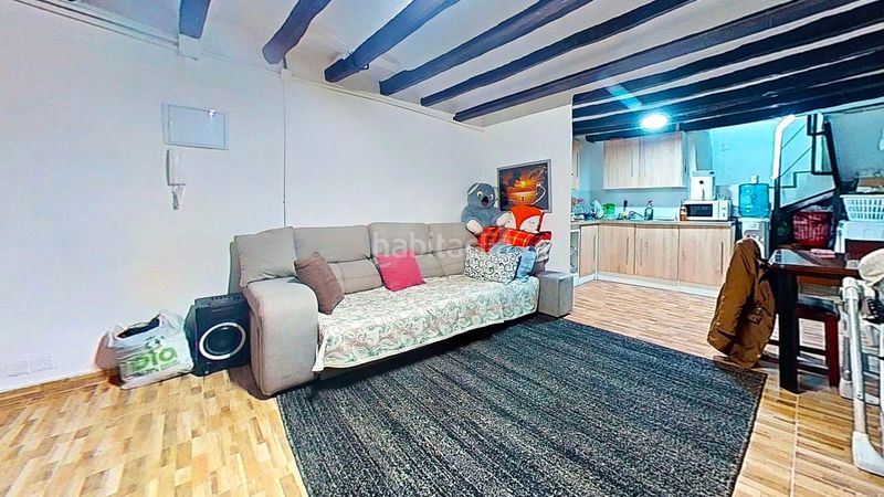 Foto 13578df0-b89b-48ea-8ade-3839315b6452. Edificio en Alcover