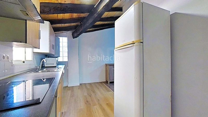 Foto 64fe163a-c7b3-44a8-846c-0efa3a45f66e. Edificio en Alcover