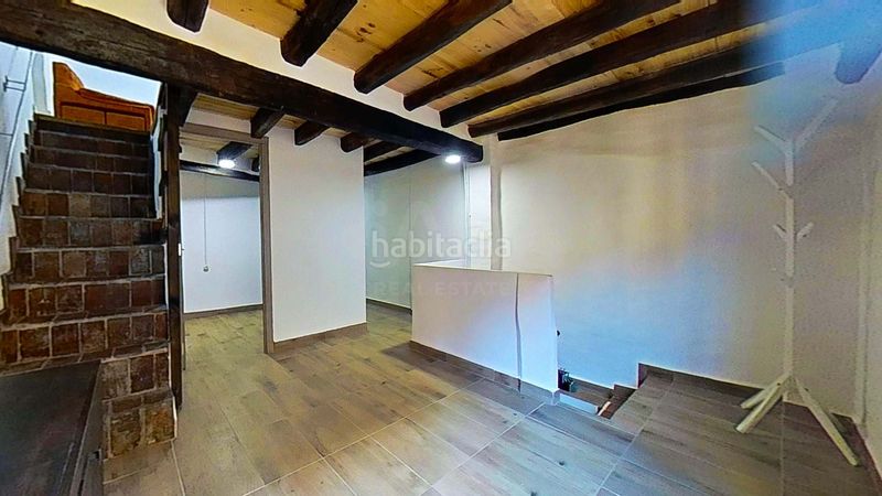 Foto 72397baf-c690-4fac-8ddd-724ac4b58e9a. Edificio en Alcover