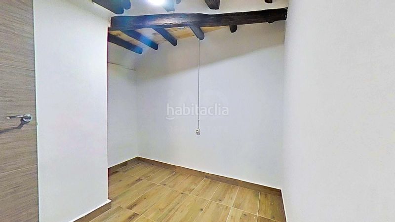 Foto b34bc201-d01c-45aa-9db5-5aa5ec540415. Edificio en Alcover